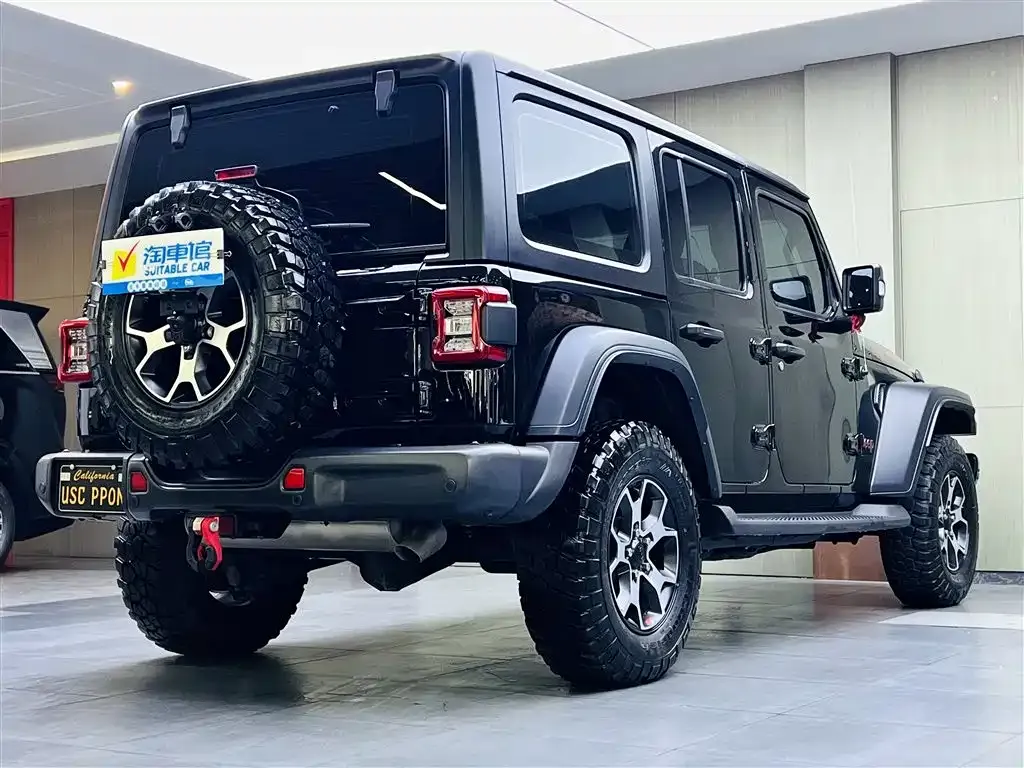 Jeep Wrangler 2023 из CN, фото 4