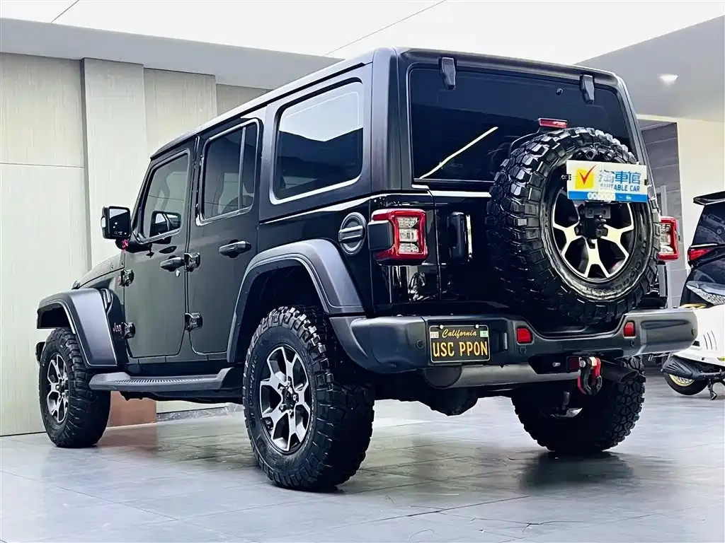 Jeep Wrangler 2023 из CN, фото 6