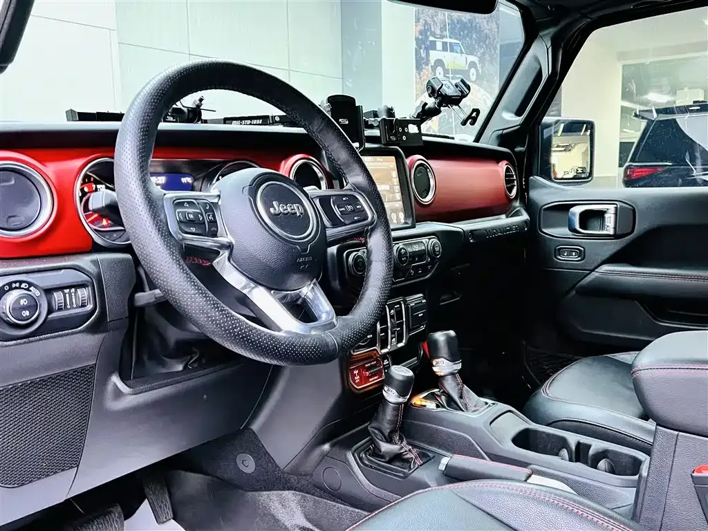 Jeep Wrangler 2023 из CN, фото 8