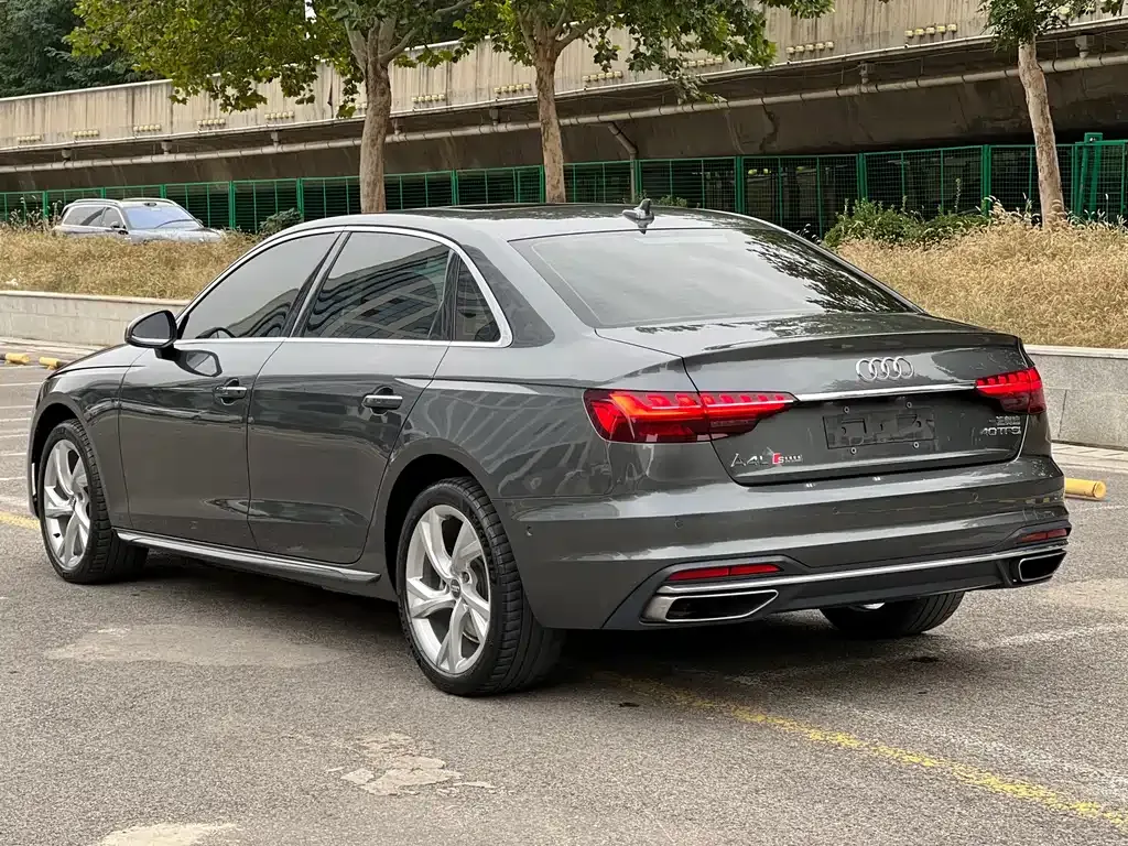 Audi A4L — фото 4