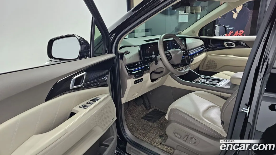 Kia Carnival — фото 10