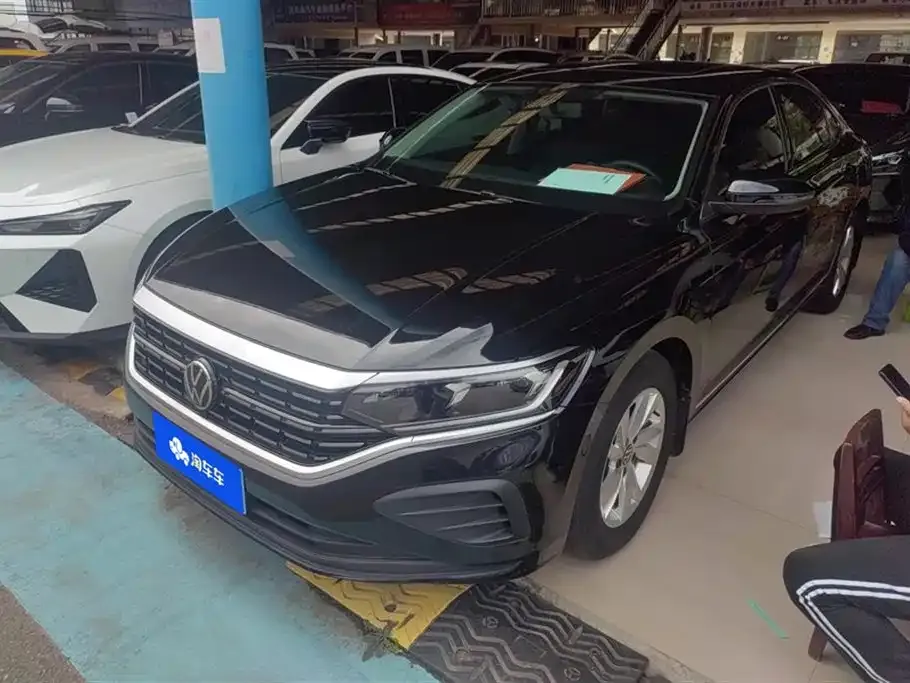 Volkswagen Passat 2022 из CN, фото 1