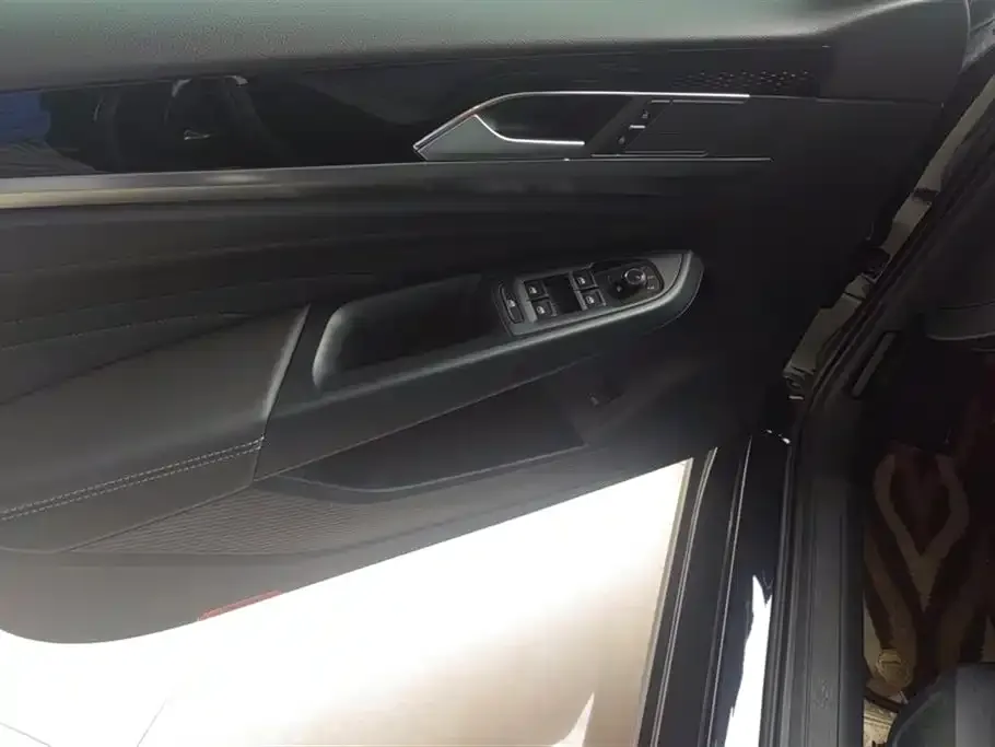 Volkswagen Passat 2022 из CN, фото 7