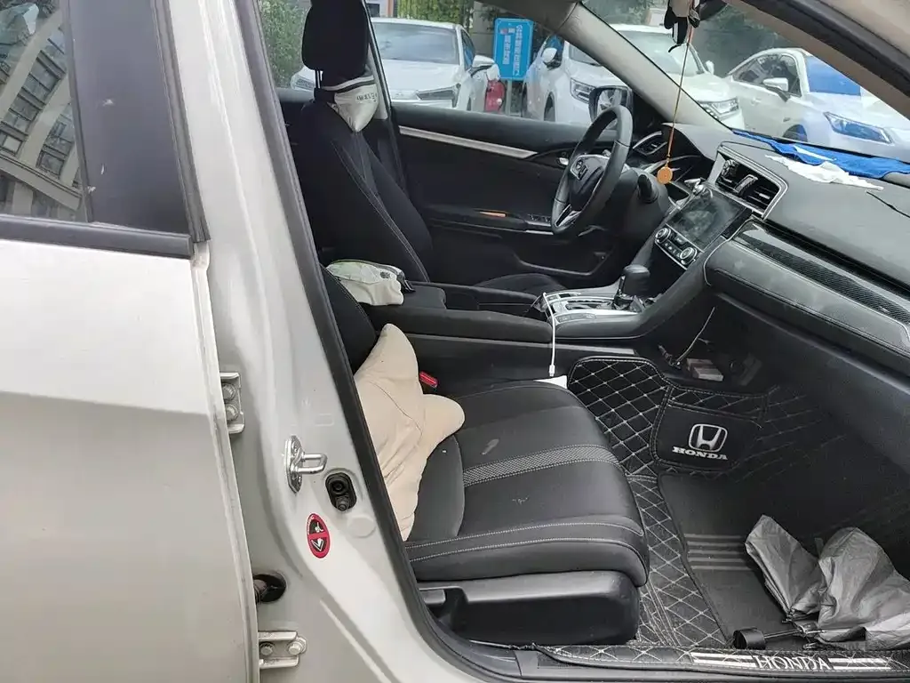 Honda Civic — фото 5