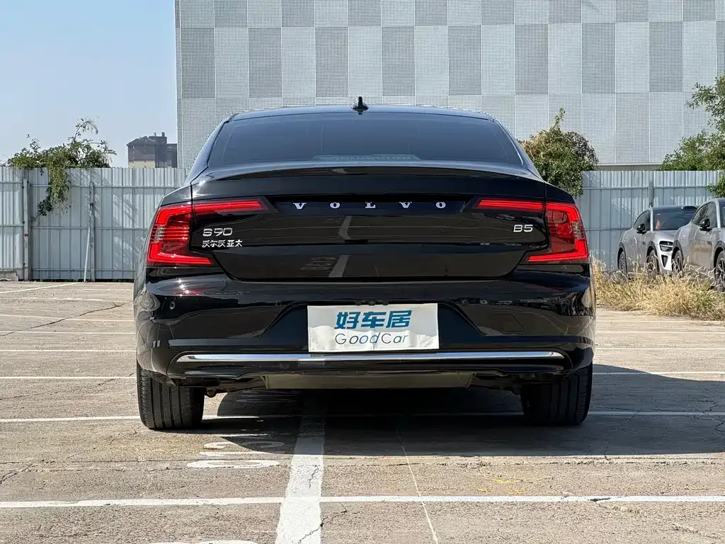 Volvo S90 — фото 7