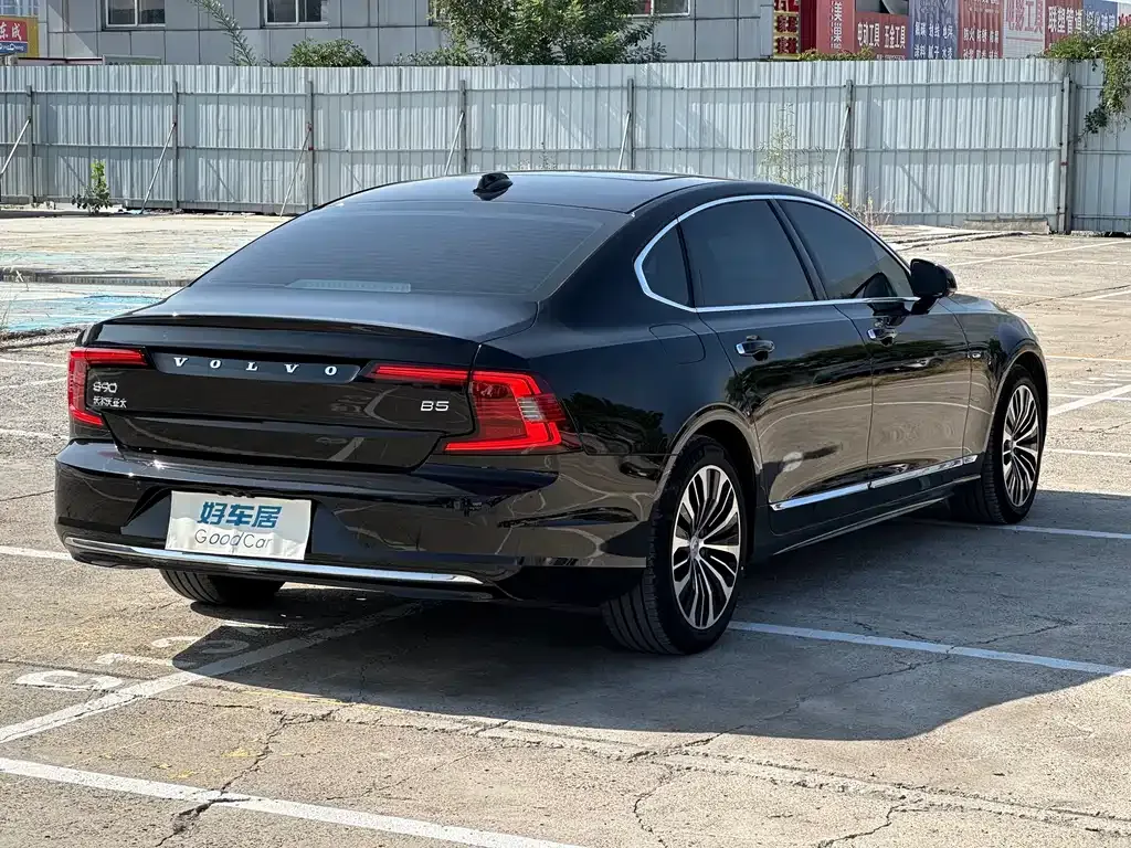 Volvo S90 — фото 8