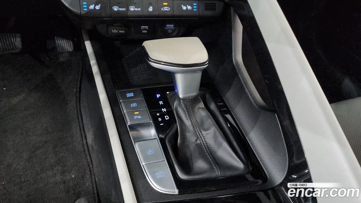 Hyundai AVANTE — фото 9