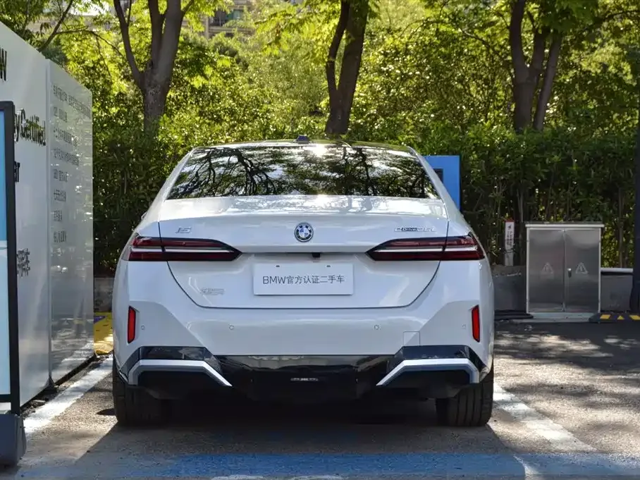 BMW i5 2024 из CN, фото 4