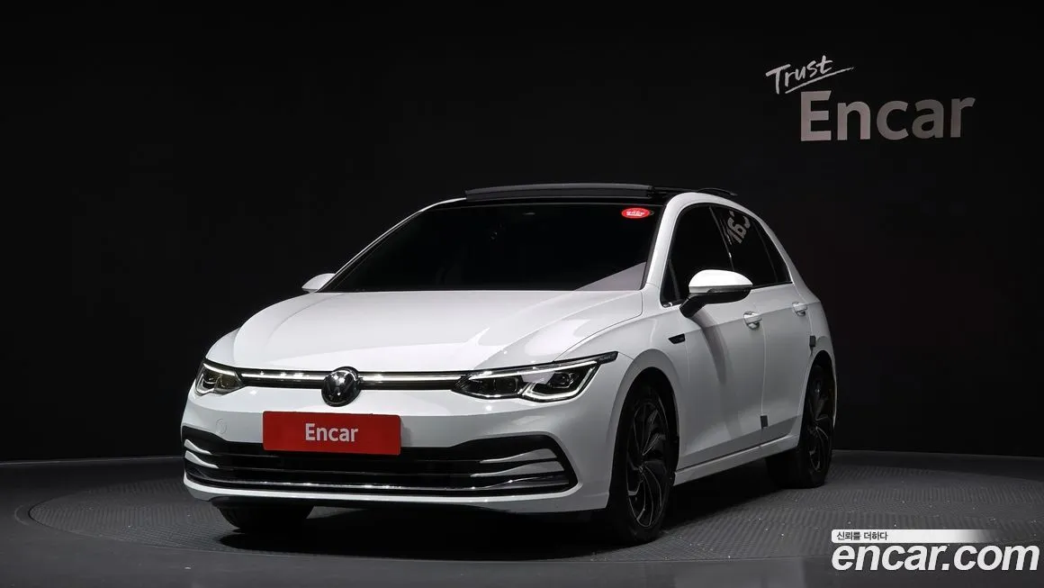 Volkswagen Golf 2024 из KR, фото 1