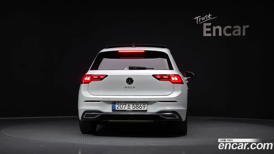 Volkswagen Golf 2024 из KR, фото 4