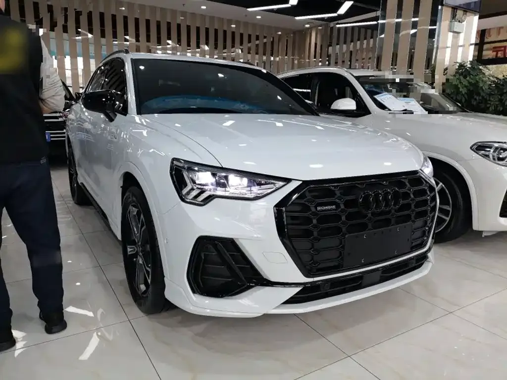 Audi Q3 — фото 4