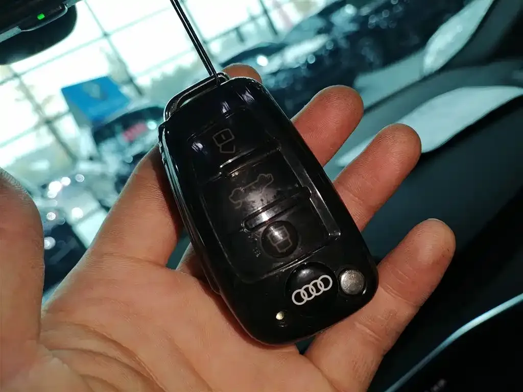 Audi Q3 — фото 9