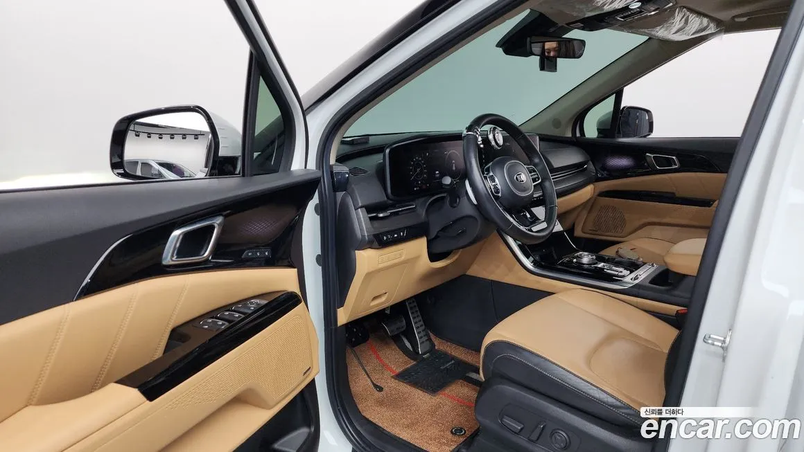 Kia Carnival — фото 10