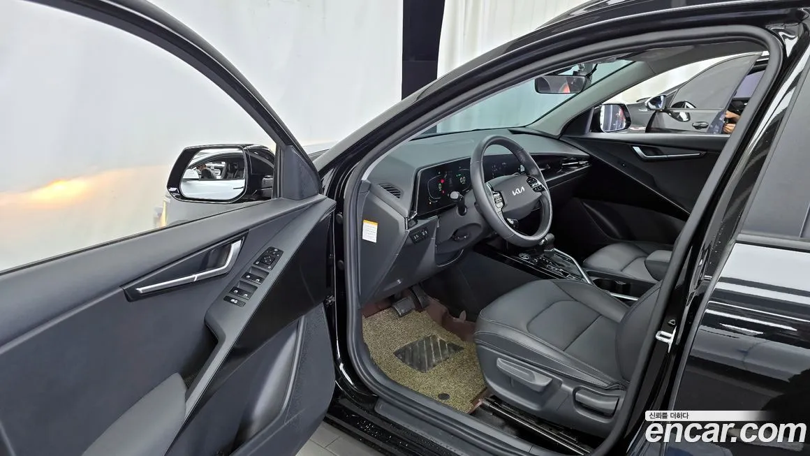 Kia Niro — фото 10