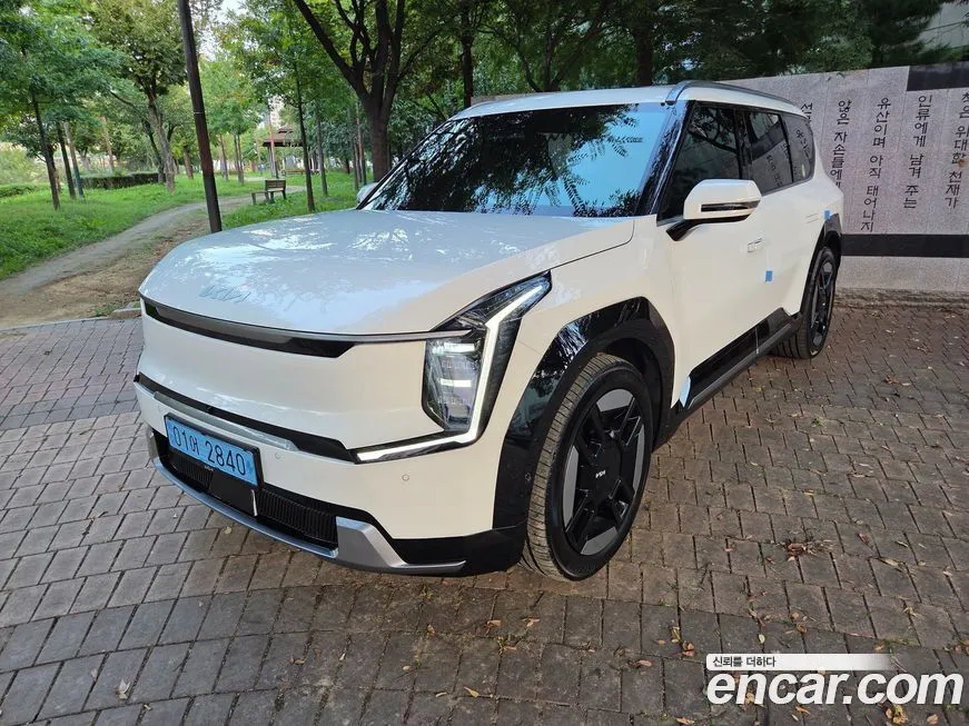 Kia EV9 2024 из KR, фото 1