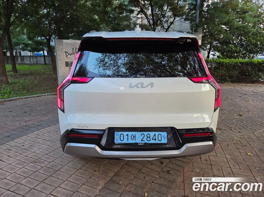 Kia EV9 2024 из KR, фото 4