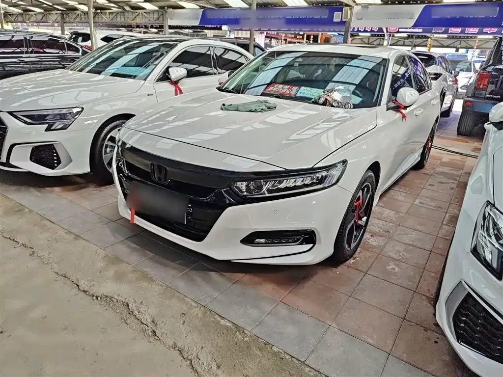 Honda Accord — фото 2