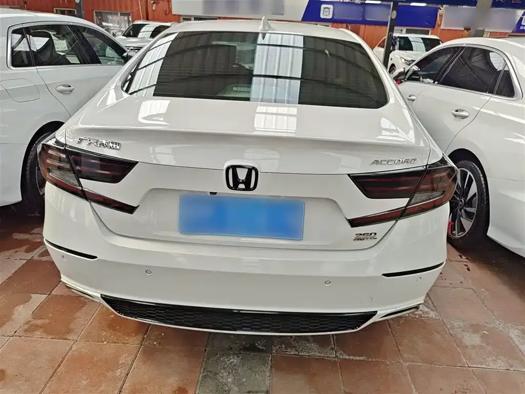 Honda Accord — фото 6
