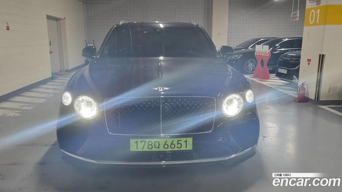 Bentley Bentayga 2024 из KR, фото 3