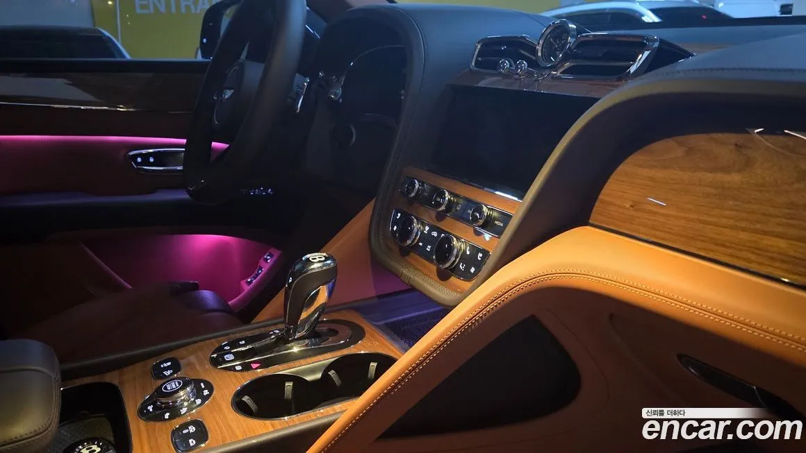 Bentley Bentayga 2024 из KR, фото 9
