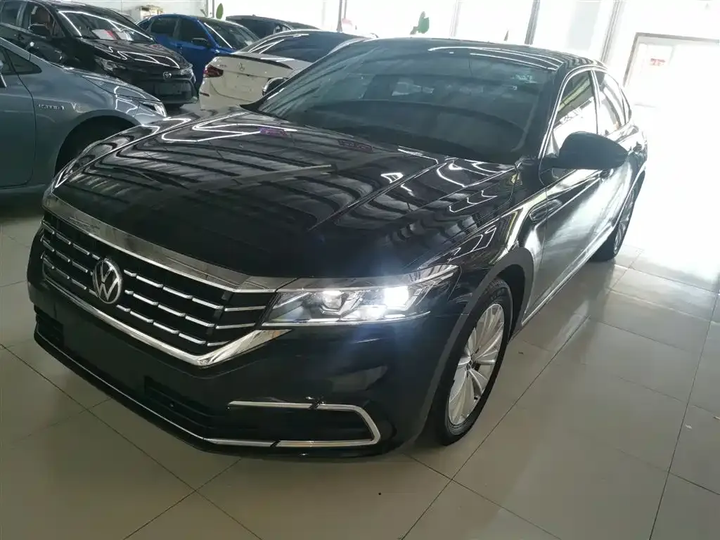 Volkswagen Passat — фото 2