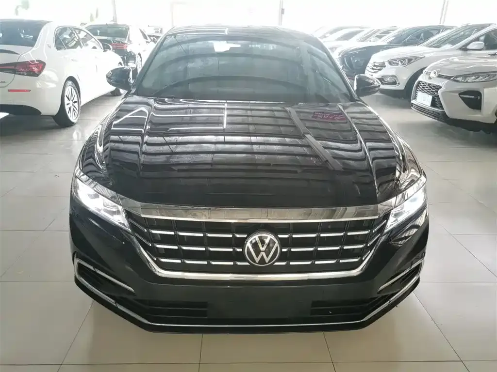 Volkswagen Passat — фото 3