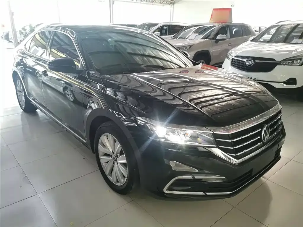 Volkswagen Passat — фото 4