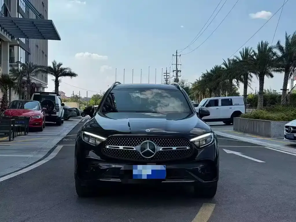 Mercedes-Benz GLC 2023 из CN, фото 2