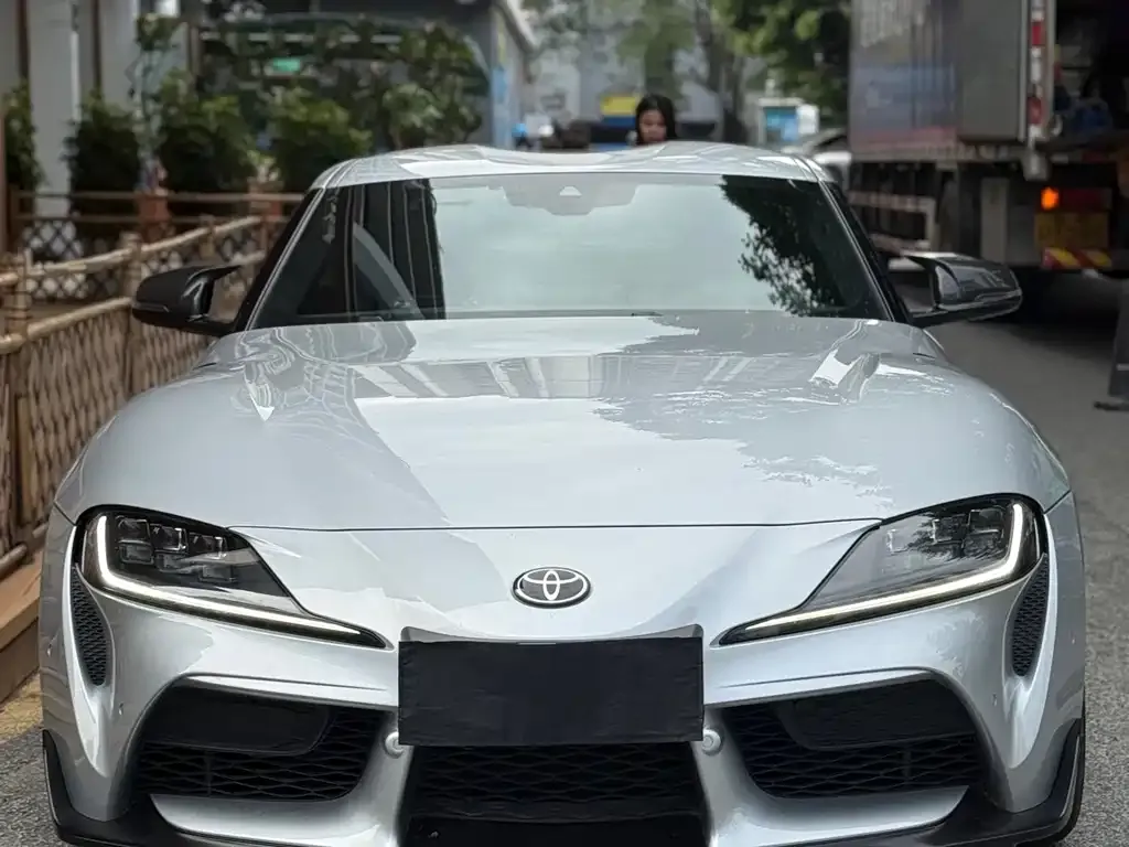 Toyota Supra — фото 2