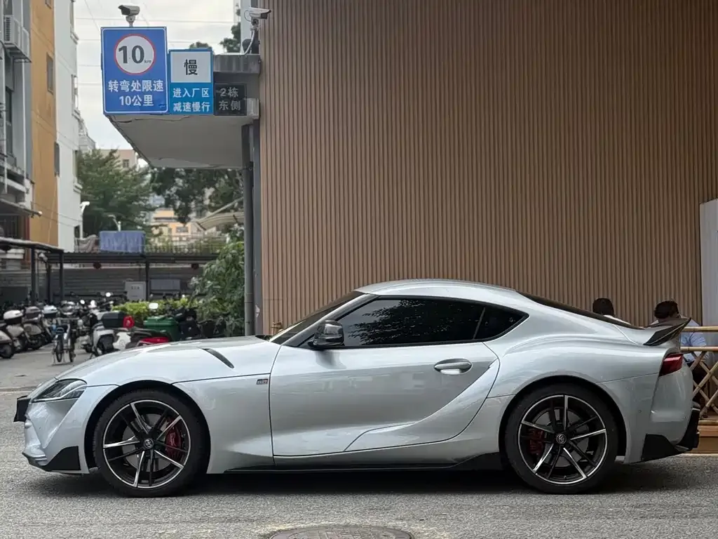 Toyota Supra — фото 3