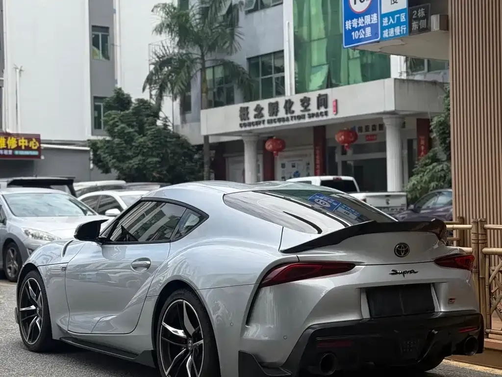 Toyota Supra — фото 4