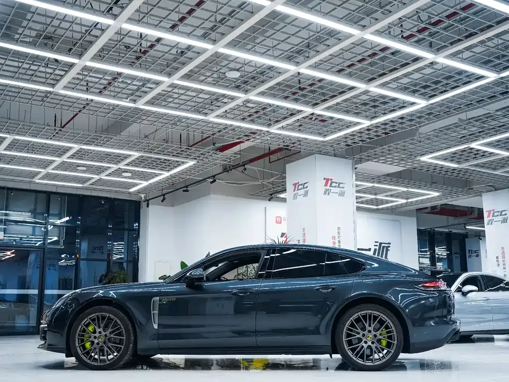Porsche Panamera Hybrid — фото 10