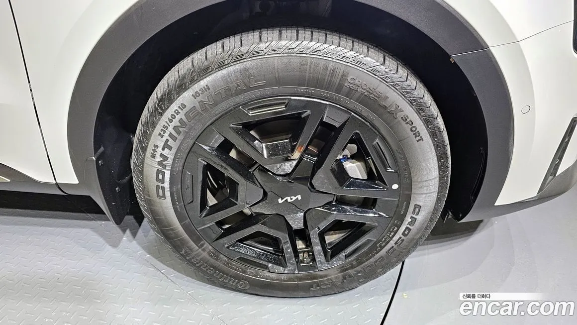 Kia Sorento — фото 5