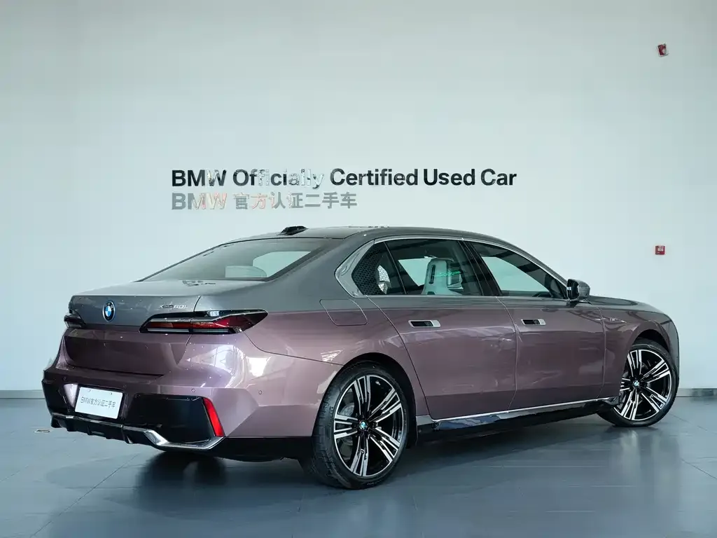 BMW i7 2025 из CN, фото 3