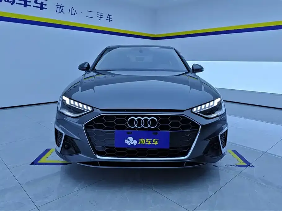 Audi A4L 2022 из CN, фото 2
