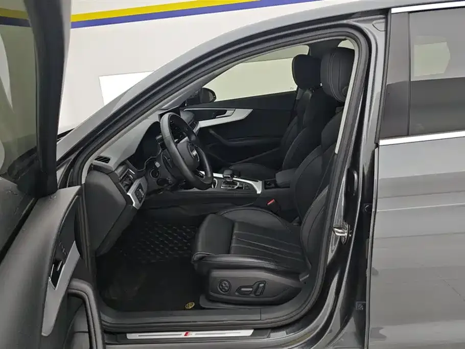 Audi A4L 2022 из CN, фото 9