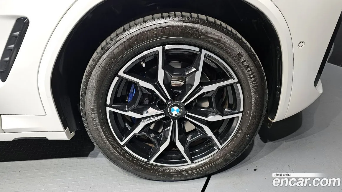 BMW X4 2023 из KR, фото 5