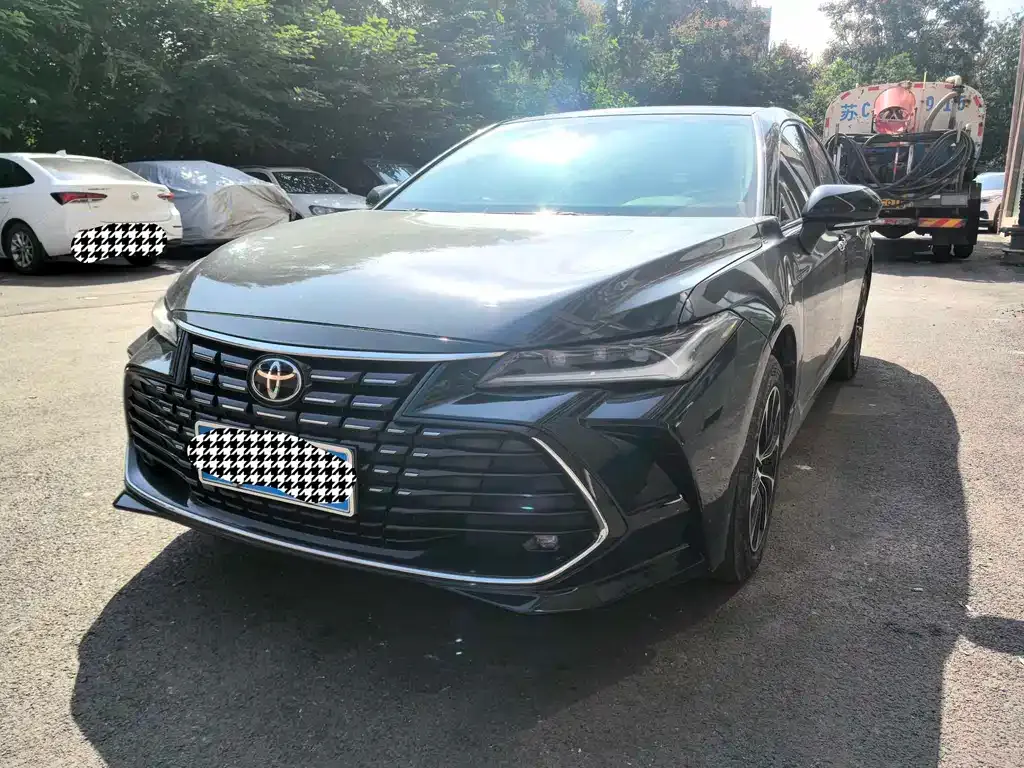 Toyota Avalon 2023 из CN, фото 1