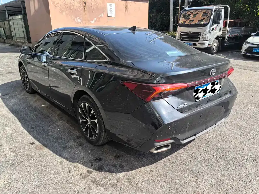 Toyota Avalon 2023 из CN, фото 4