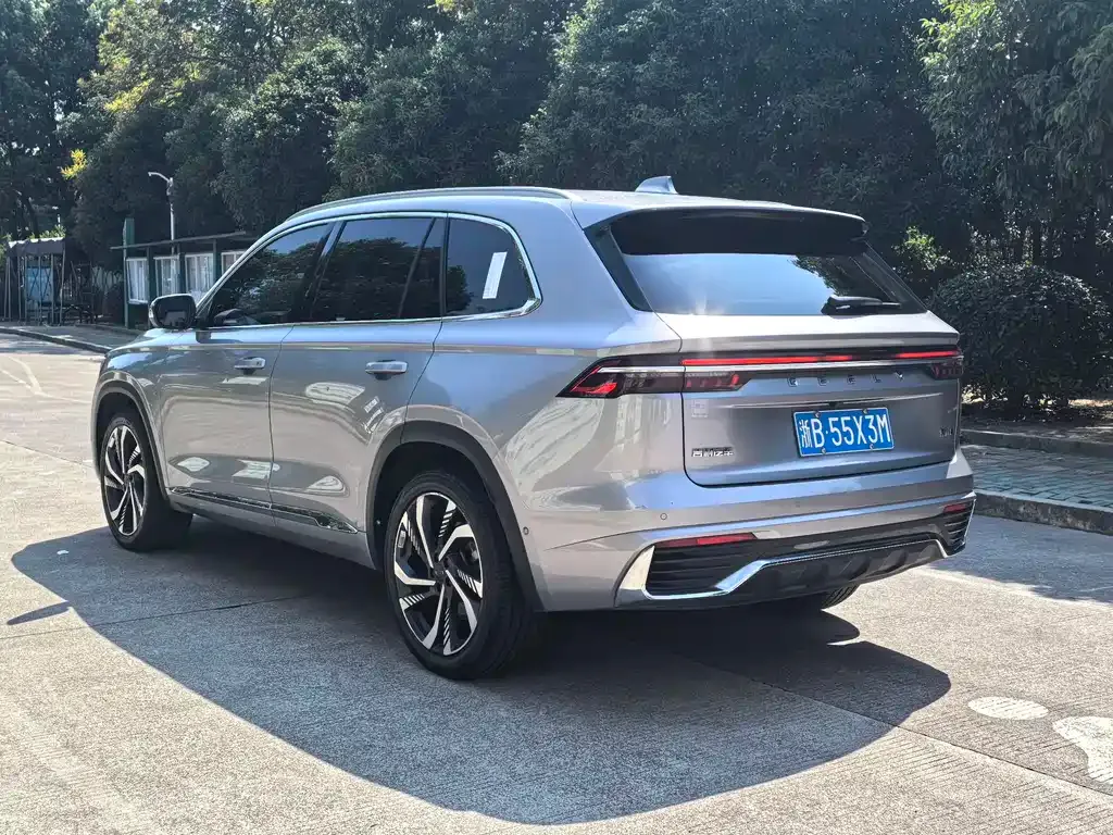 Geely Xingyue L — фото 6