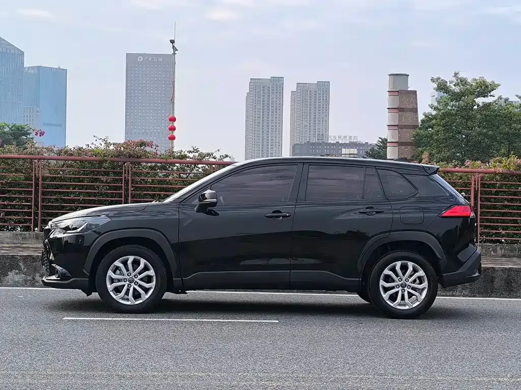 Toyota Frontlander 2022 из CN, фото 8