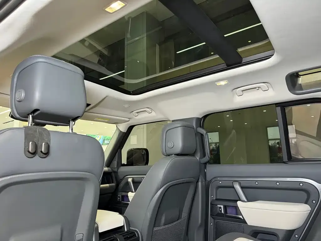 Land Rover Defender 2024 из CN, фото 10