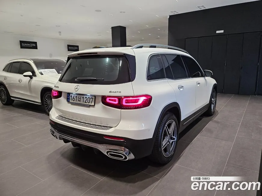 Mercedes-Benz GLB-Class — фото 2