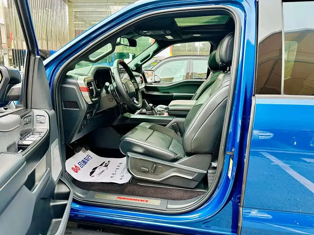 Ford F-150 Raptor — фото 5