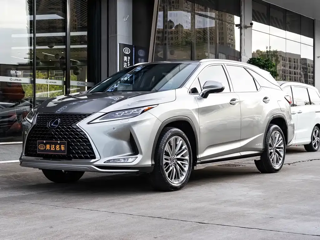 Lexus RX — фото 1