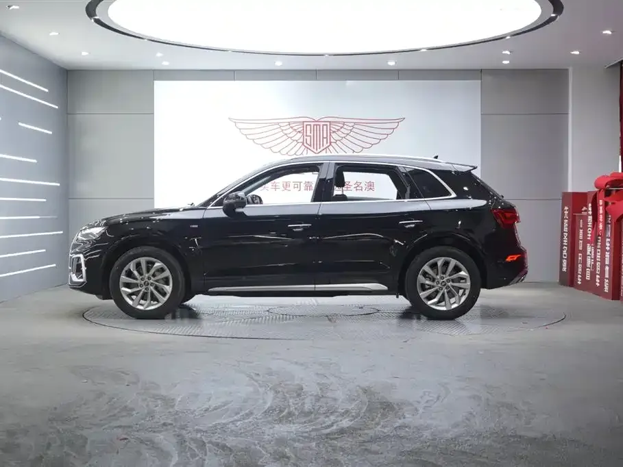 Audi Q5L 2022 из CN, фото 2