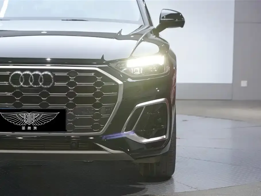 Audi Q5L 2022 из CN, фото 4