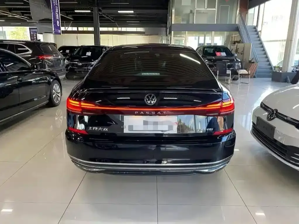 Volkswagen Passat 2022 из CN, фото 4
