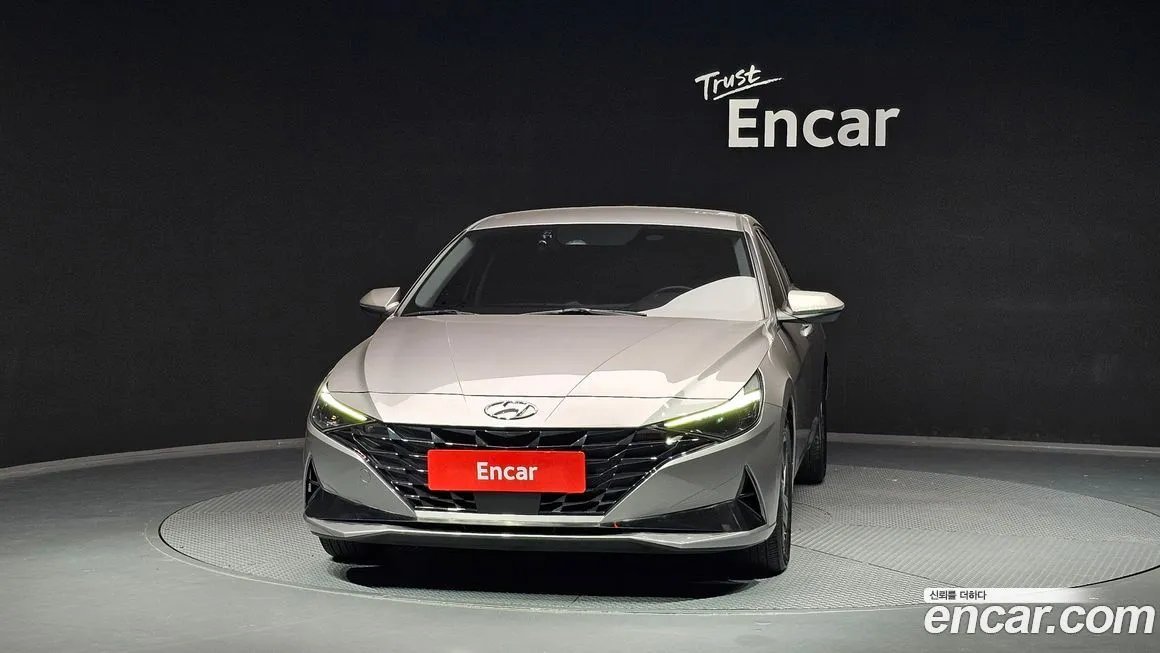 Hyundai AVANTE — фото 3