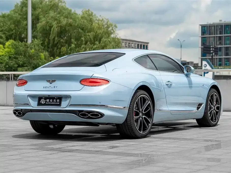 Bentley Continental 2023 из CN, фото 4